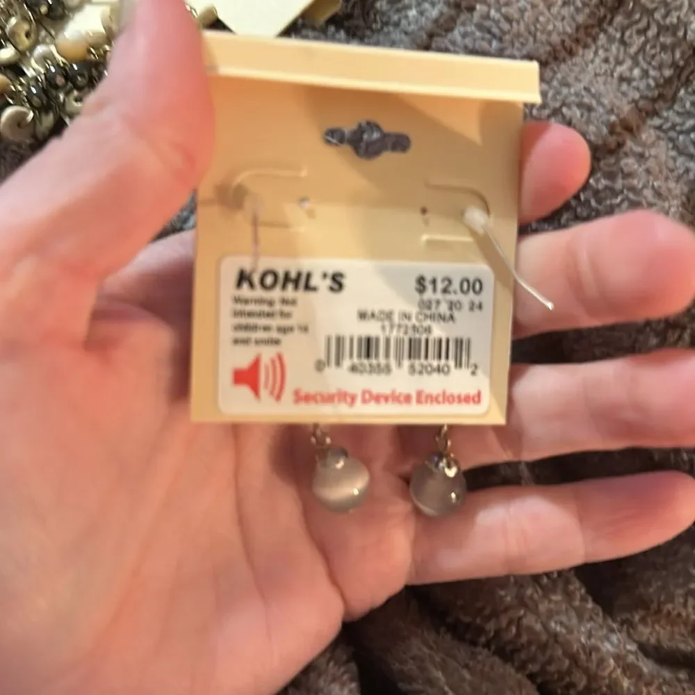 NWT Kohls Earrings